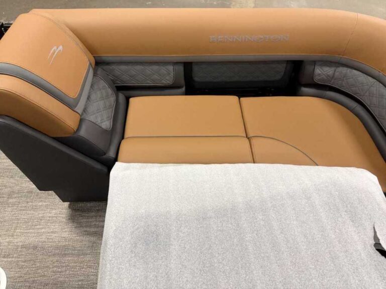 2026 Bennington 20SSR - SPS - Luxe - Blackout US-ETWS9188J526 [photo 3]